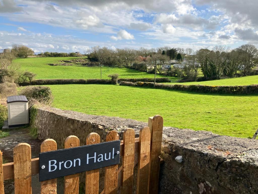 Bron Haul, Mountain Views Villa Brynteg ภายนอก รูปภาพ